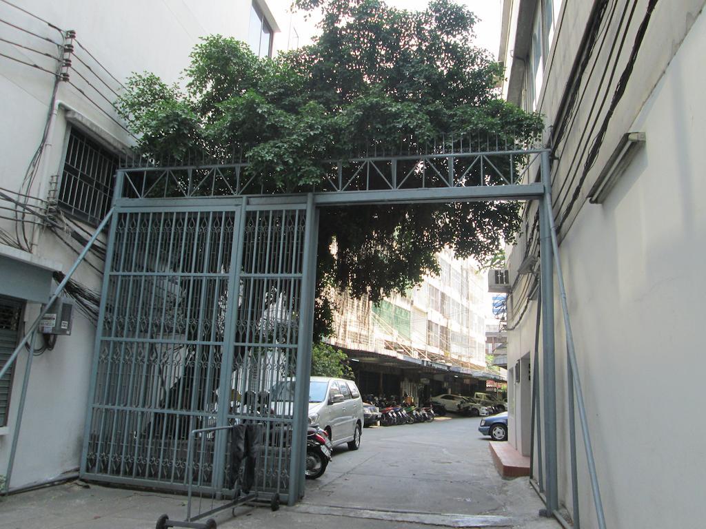 Lee House Inn Banguecoque Exterior foto